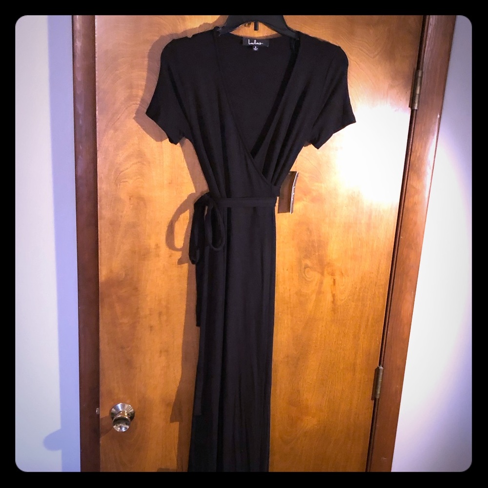 Lulu’s Black Maxi Wrap Dress